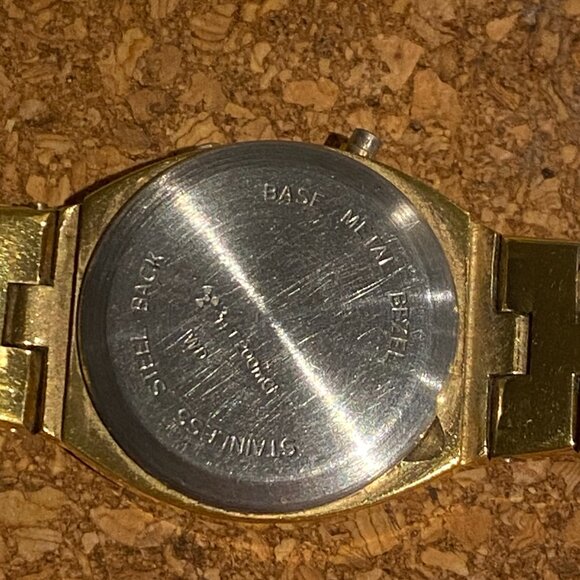 VINTAGE 70S PHASAR DIGITAL WATCH PREOWNED NEW BATTERY - Picture 4 of 9